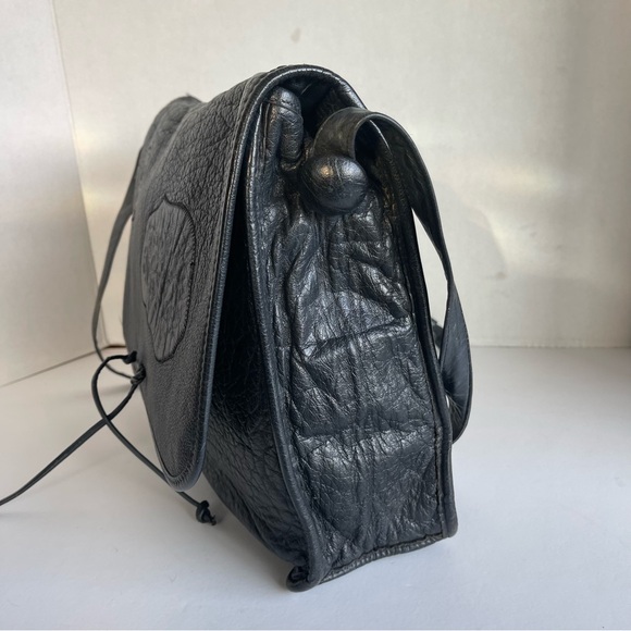 Vintage Carlos Falchi Crossbody Black Leather Bag
Made In The USA - Picture 4 of 17